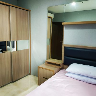 Bed room Sewa 2BR L’Avenue Pancoran Full Furnished 